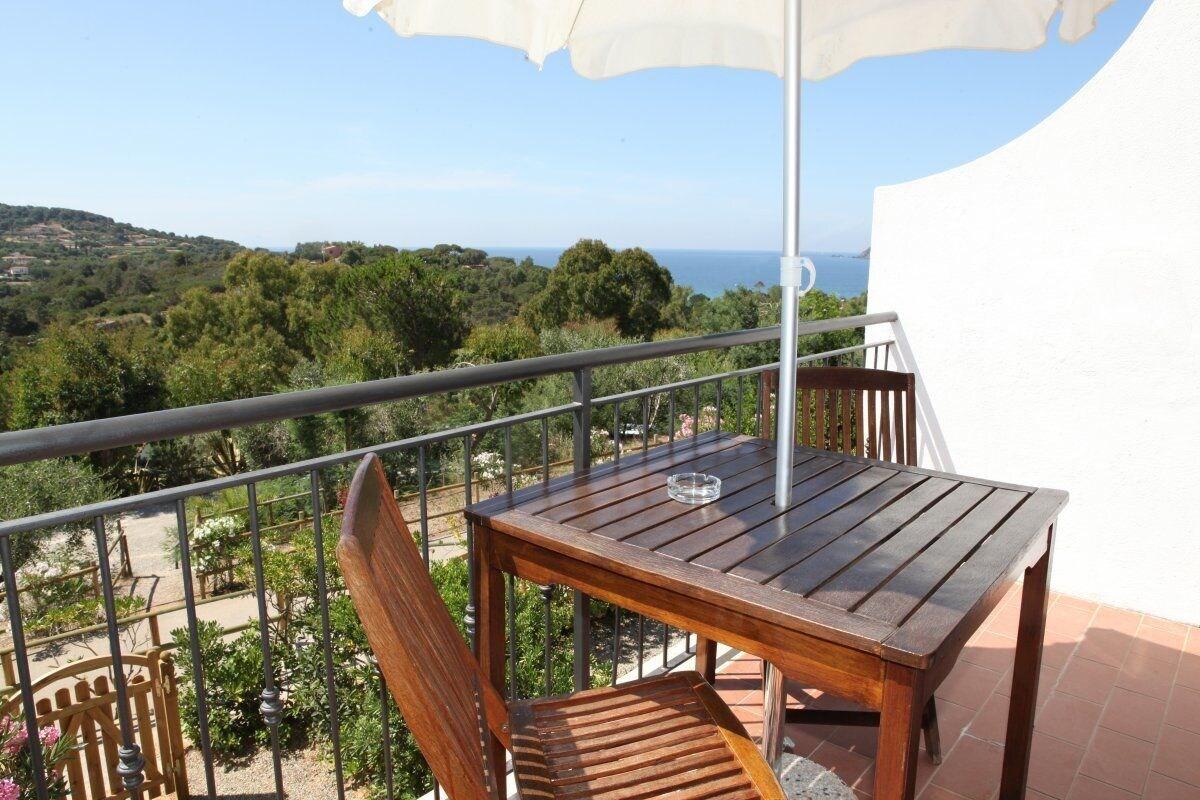 Hotel Villa Giulia Porto Azzurro Exterior photo