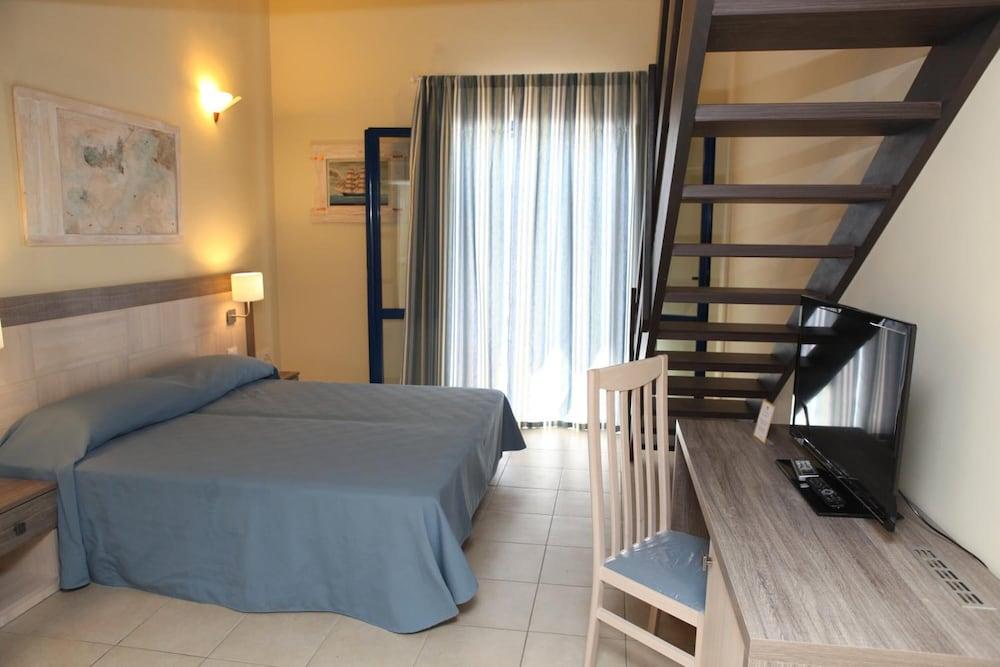Hotel Villa Giulia Porto Azzurro Exterior photo