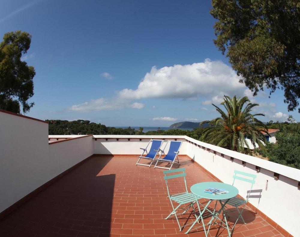 Hotel Villa Giulia Porto Azzurro Exterior photo