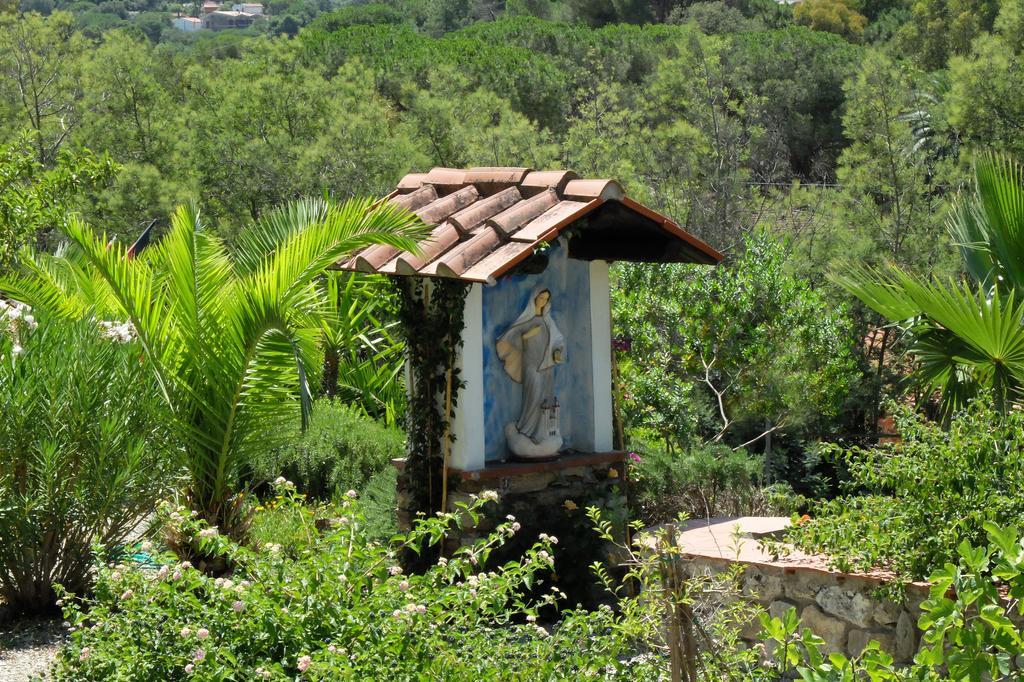 Hotel Villa Giulia Porto Azzurro Exterior photo